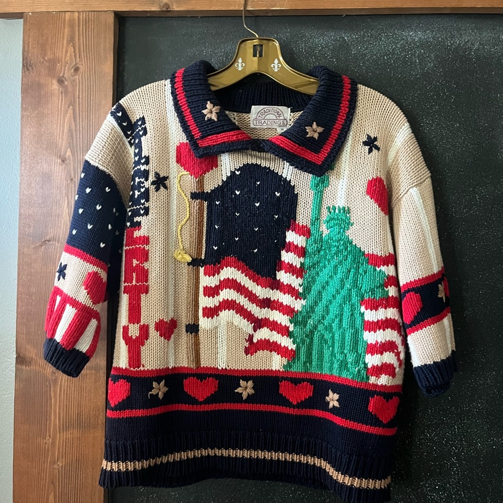 Traditional Trading Co Liberty Themed Crewneck Sweater Red White Blue Sz M euc